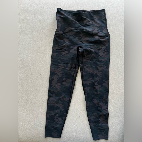Camo Print Spanx Leggings Boody Boost - Picture 3 of 4
